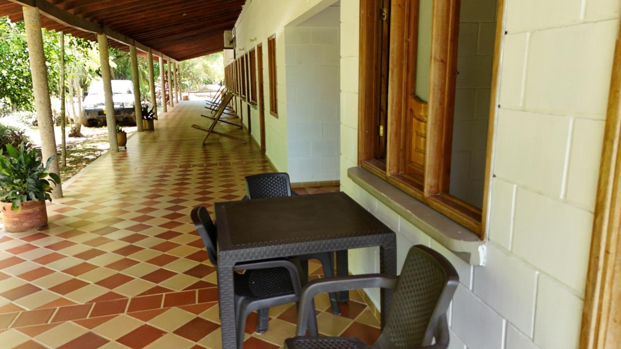 Hotel Campestre Las Cavernas La Mesa Norte Buitenkant foto